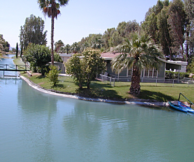 Verde Shores Estates Photo Gallery, waterfront Senior community on the Colorado River in Needles California